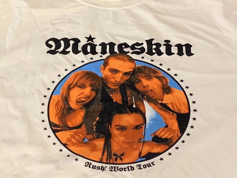 Exclusive MÃ¥neskin Merch: A Closer Look at the Band's Official Shop